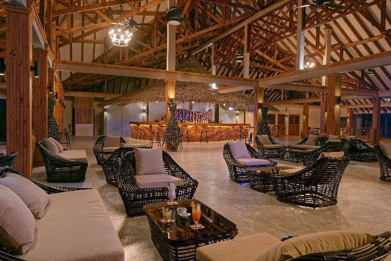 Brennia Maldives Üdülőközpont 5*
