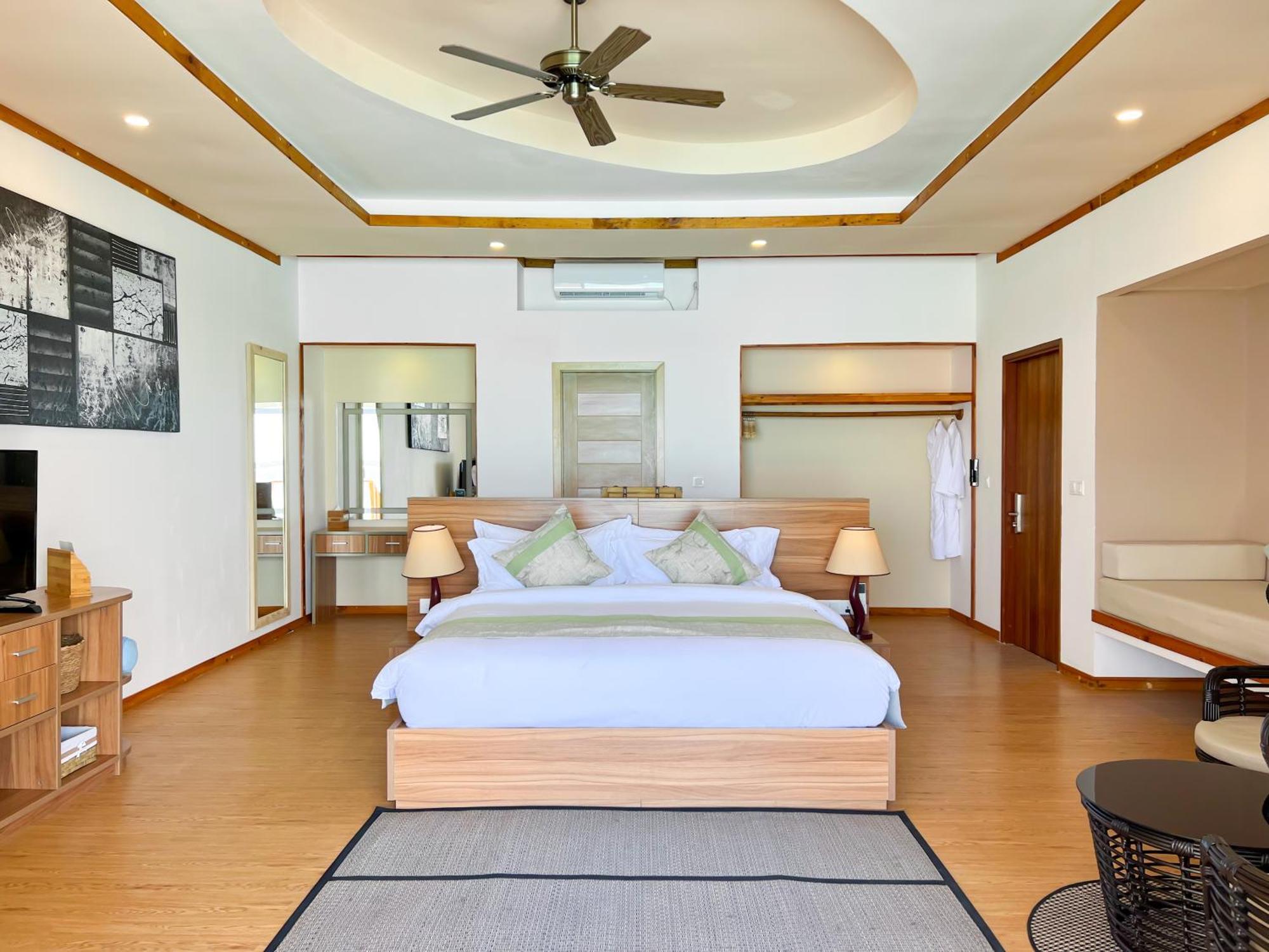 Brennia Maldives Kottefaru